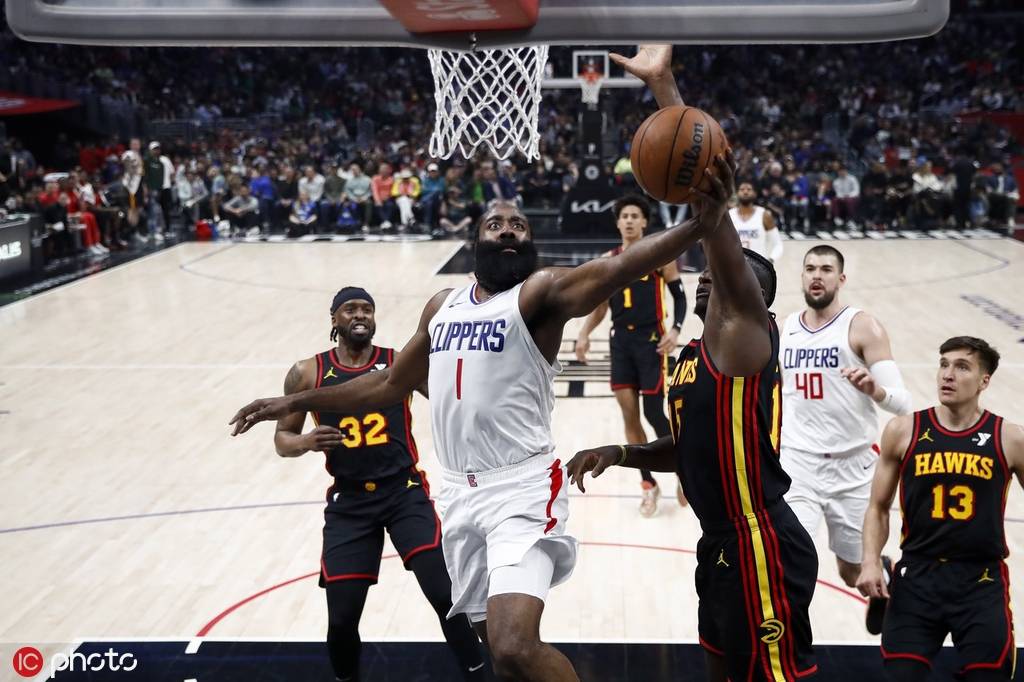 欧博登录- 哈登连续十二场比赛得分超过最后时刻胜出，MAD不断突破！赛场气氛高涨